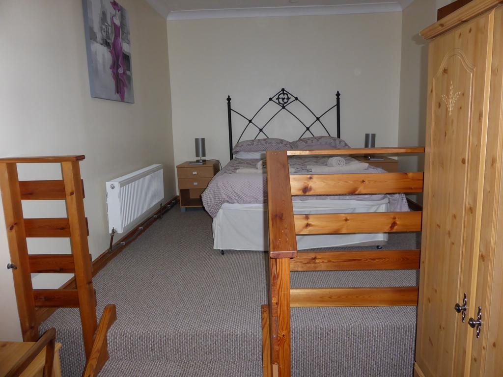 Treetops Bungalow Loch Ness Drumnadrochit Bagian luar foto