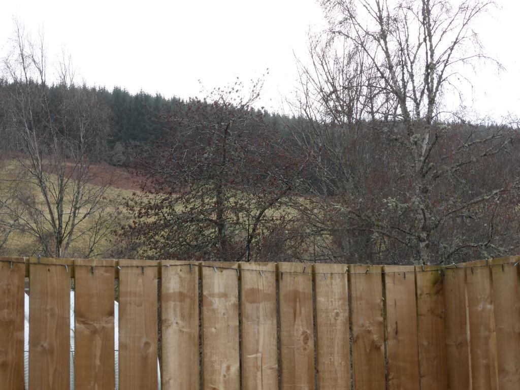Treetops Bungalow Loch Ness Drumnadrochit Bagian luar foto